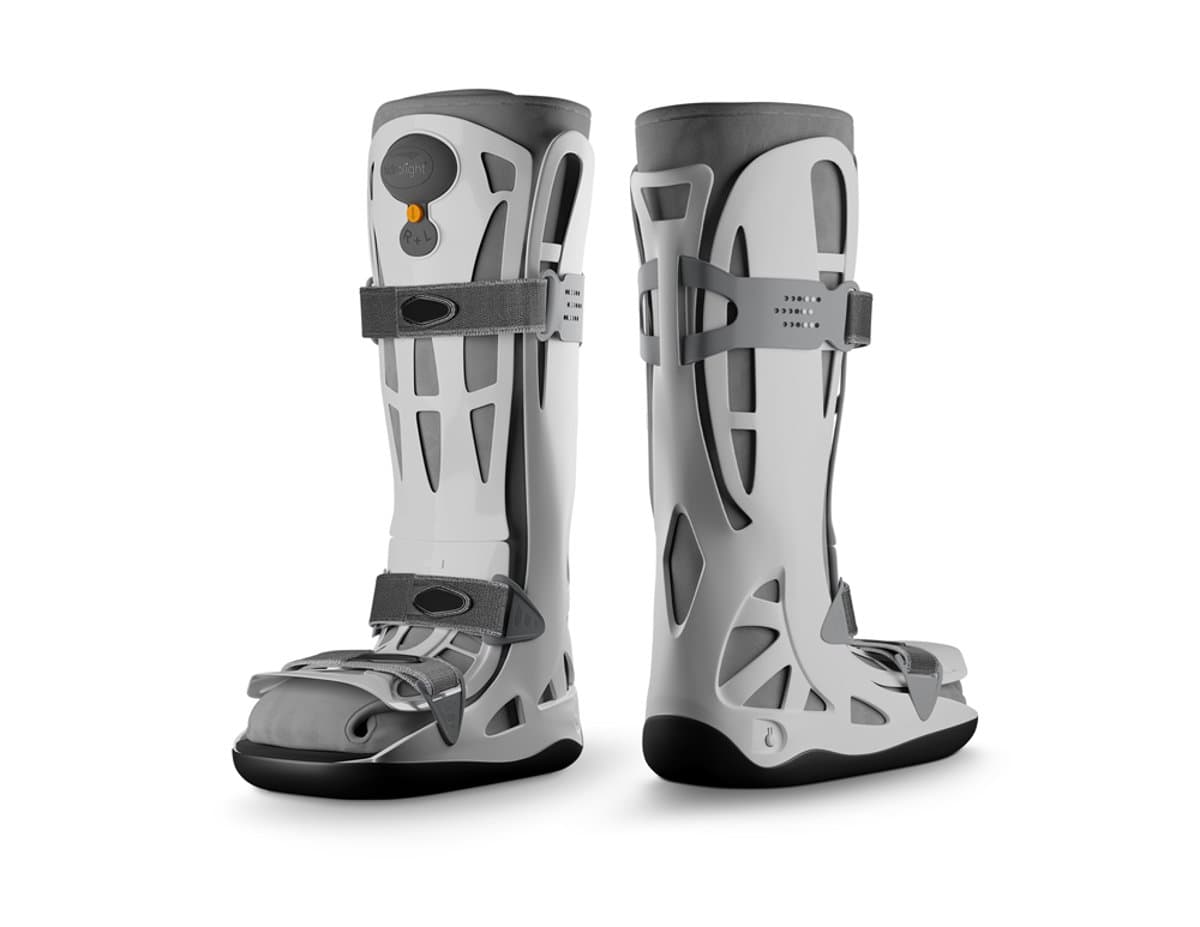 Par de botas pneumáticas de compressão, com as mangueiras de ar.